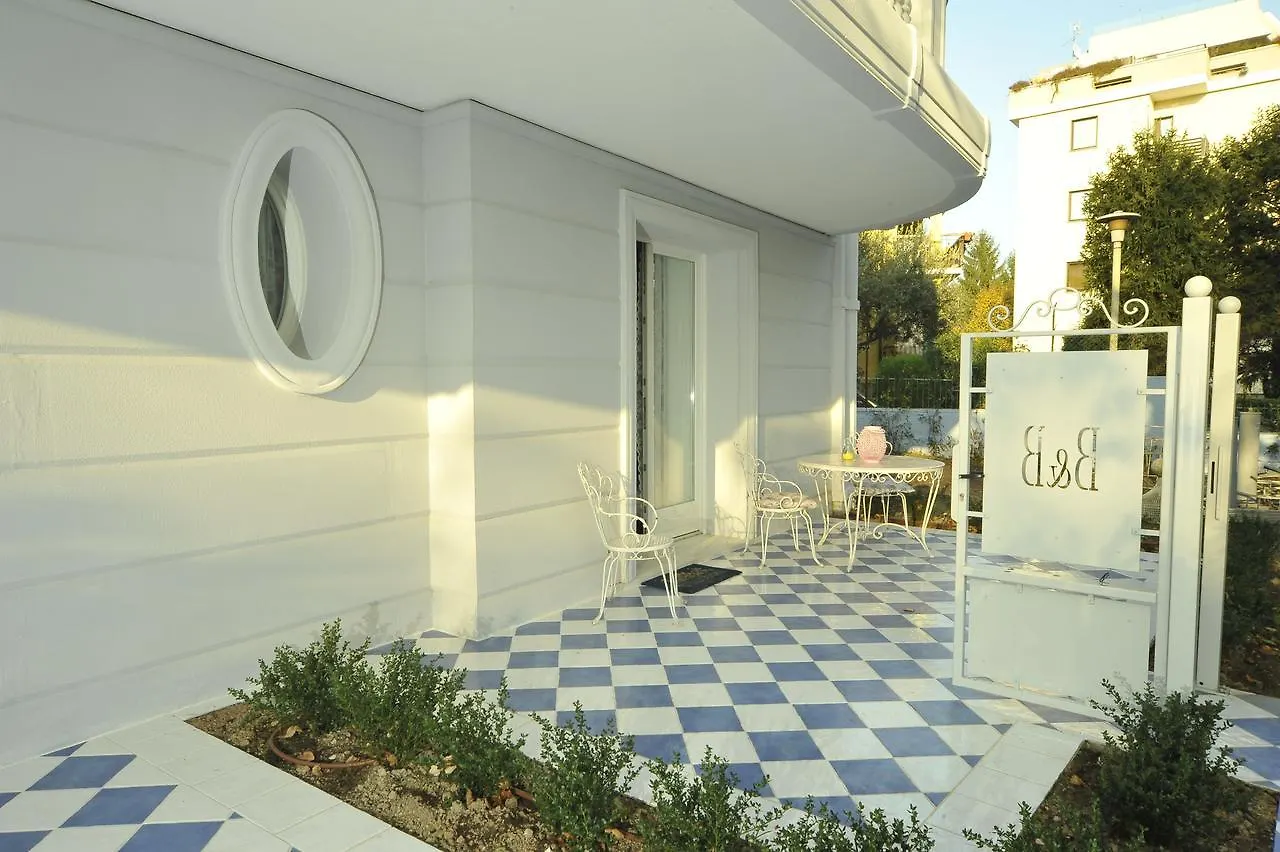 *** Frühstückspension B&B La Maison degli Angeli Desenzano del Garda Italien