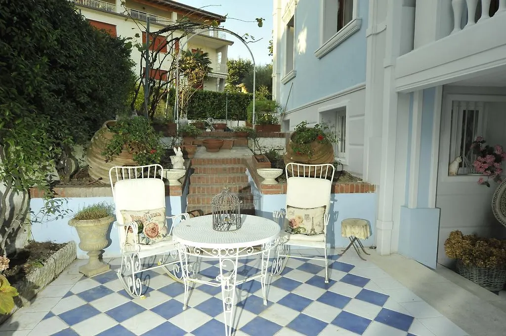 *** Frühstückspension B&B La Maison degli Angeli Desenzano del Garda Italien