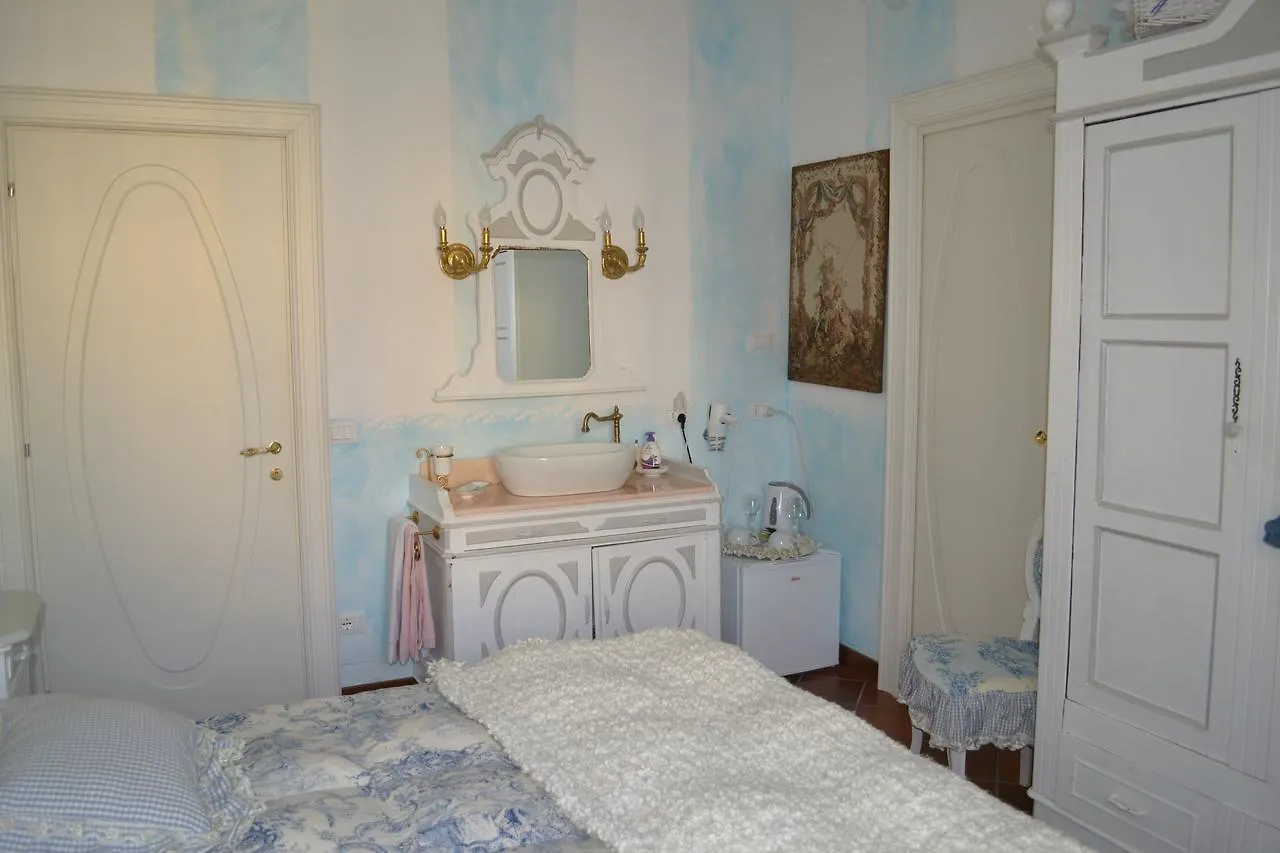 B&B La Maison degli Angeli Desenzano del Garda Italien