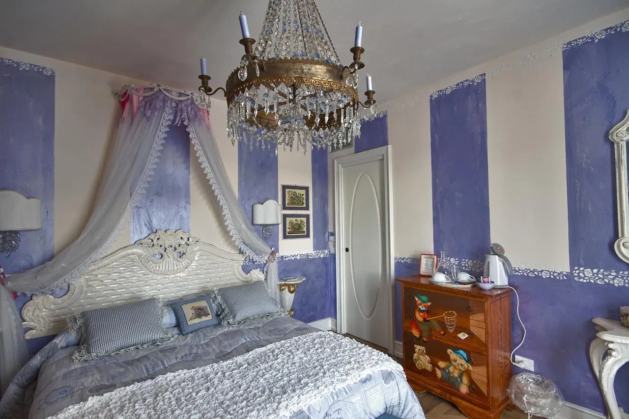 B&B La Maison degli Angeli Desenzano del Garda 3*,